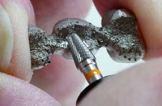 Frez protetyczny HF351NP-040 "zaokrąglony stożek" do metalu i akrylu (zdjęcie pracy).jpg